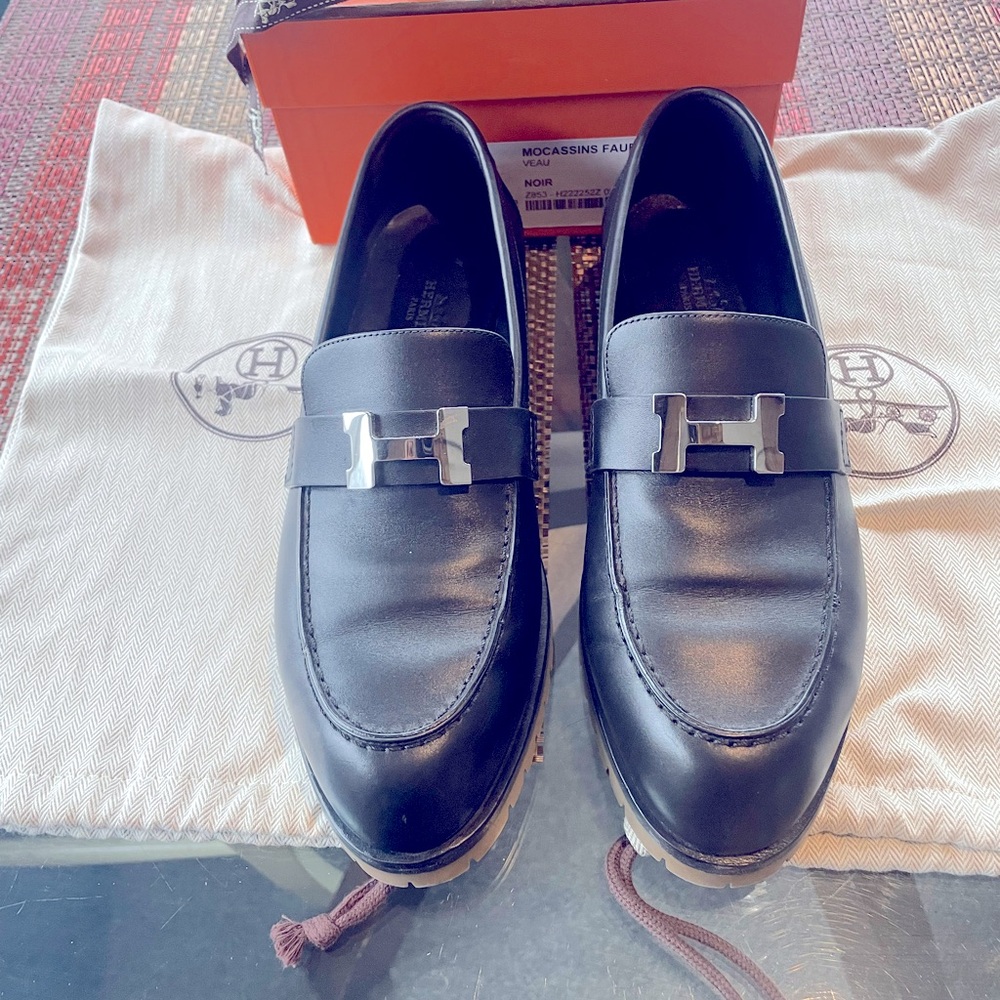 HERMES Faubourg Moccasins- Authentic- size 39.5 in a great condition. Fabulous!